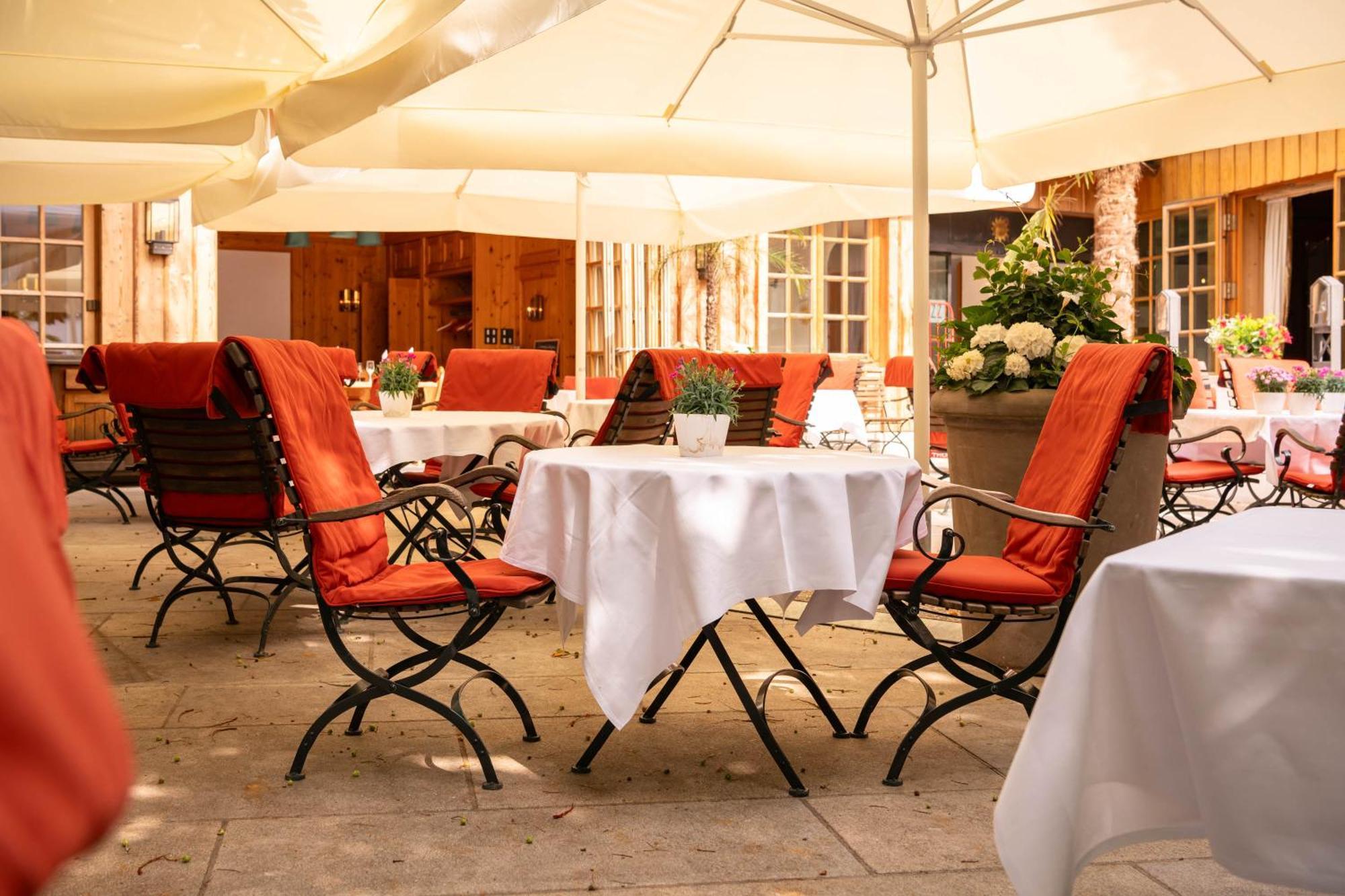 Hotel Goldene Sonne Λάντσχουτ Εξωτερικό φωτογραφία